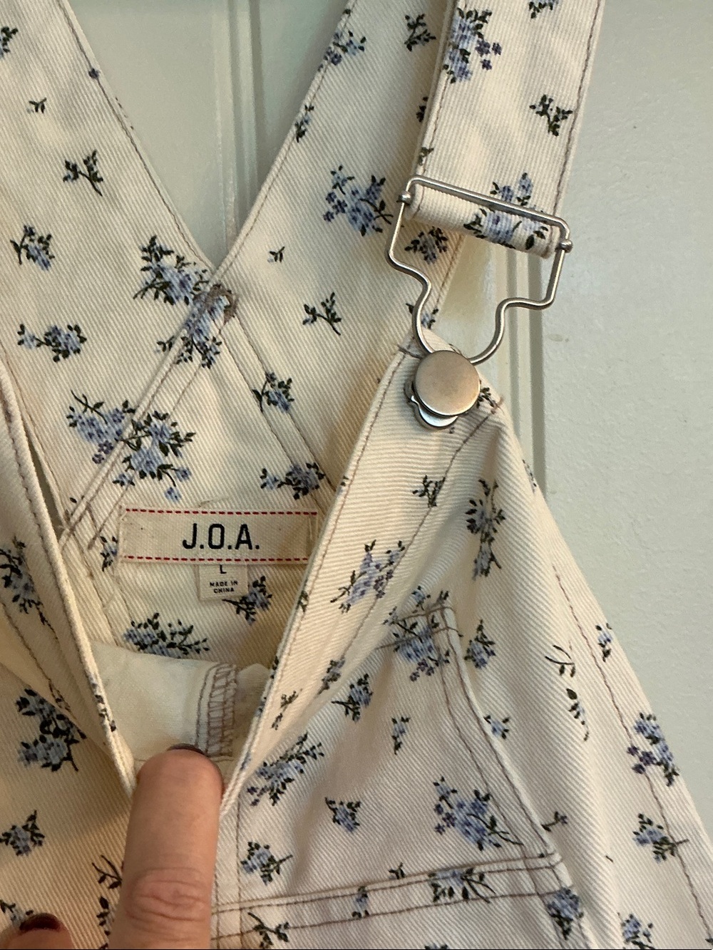 J.O.A. Cream Floral Print Overall Jumpsuit with Blue Accents - Picture 3 of 3